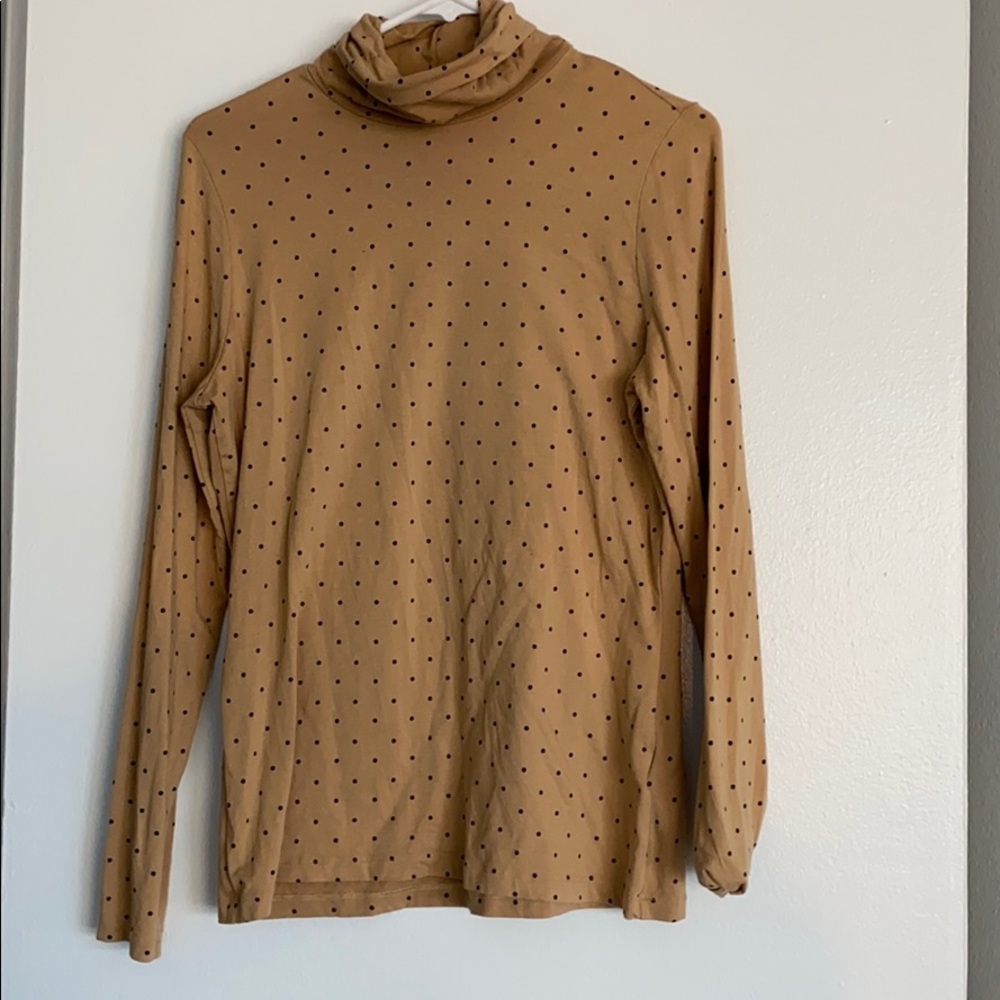 Polka dot turtleneck
